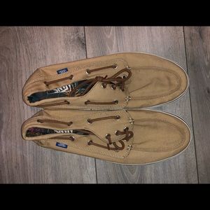 Tan men’s vans size 12